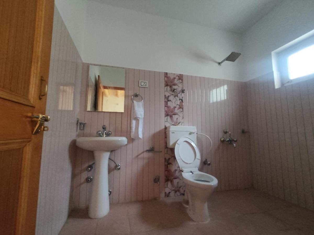Streamlet Homestay Leh Kültér fotó